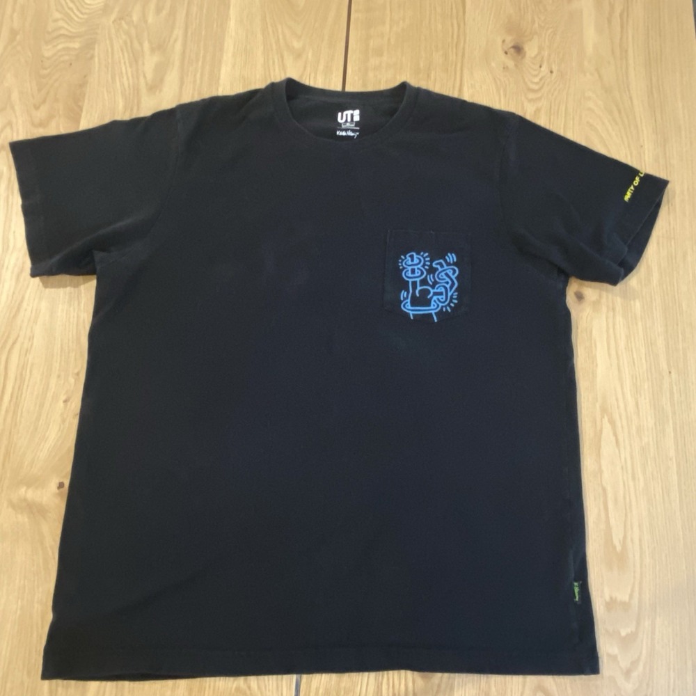 Uniqlo XL Keith Haring  party of life pocket tee‎ Pop Art Y2K